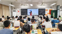 “法韵小喇叭”志愿服务队赴附属实验中学开展普法志愿服务宣讲活动