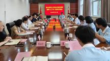 校党委书记毕明福看望慰问暑期社会实践师生