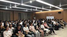 法学院组织集中收看《全国大学生党史知识竞答大会》现场直播